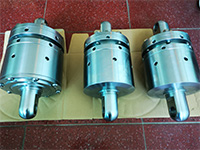 安全鉗(qian)鎖緊液壓缸(gang)