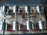 安全鉗(qián)用碟簧油缸