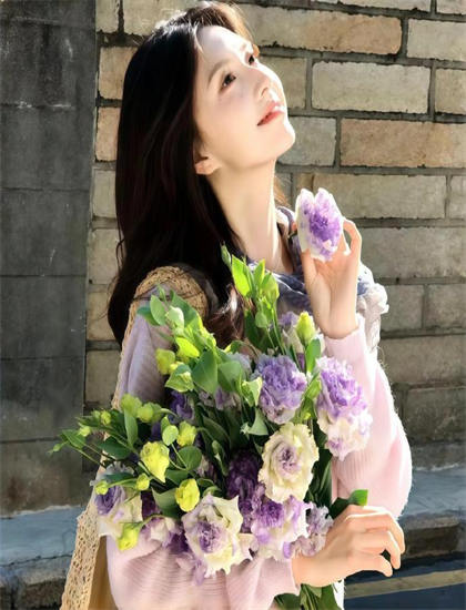 富婆找黑人老外泻火在线播放_AV精品一区二区三区GIF_年轻的嫂子伦理电影免费观看